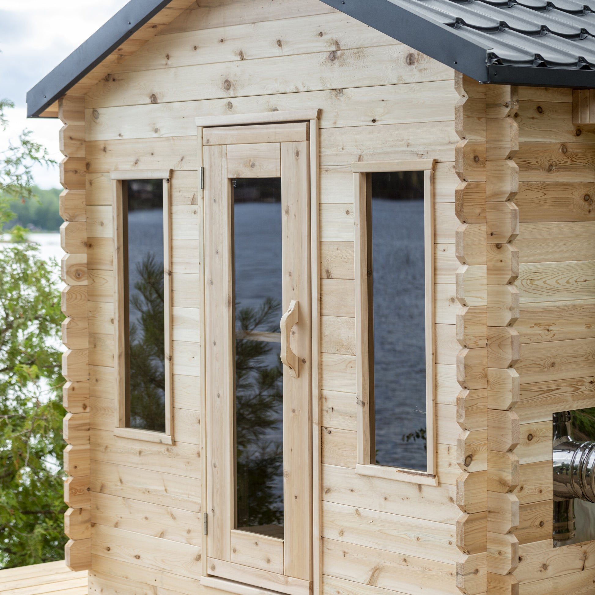 Canadian Timber Georgian 6-person white cedar cabin sauna, front door and windows